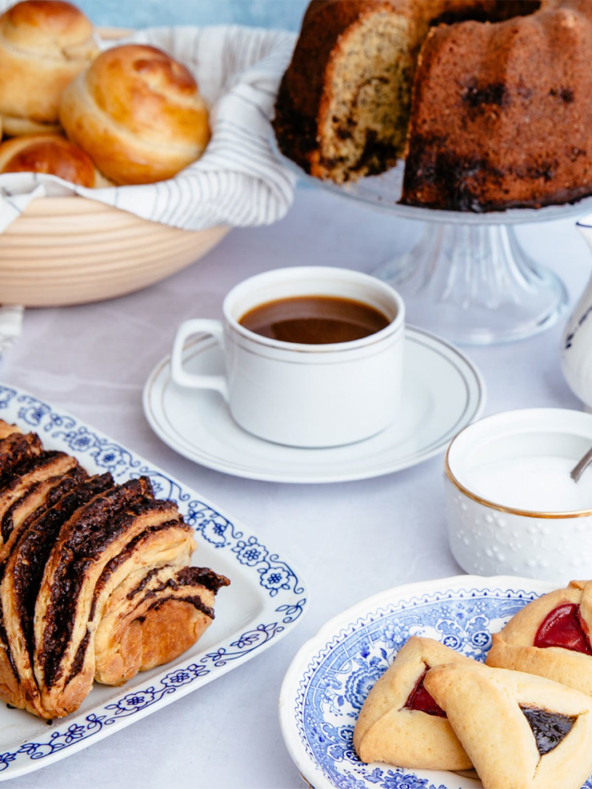 The Essential Jewish Baking Cookbook OMG! Yummy