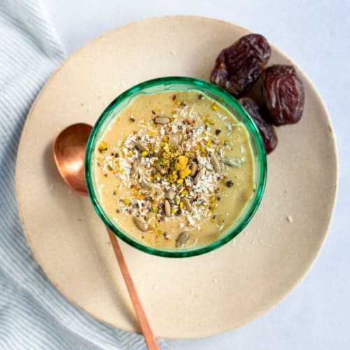 Date smoothie with yogurt and vanilla OMG! Yummy