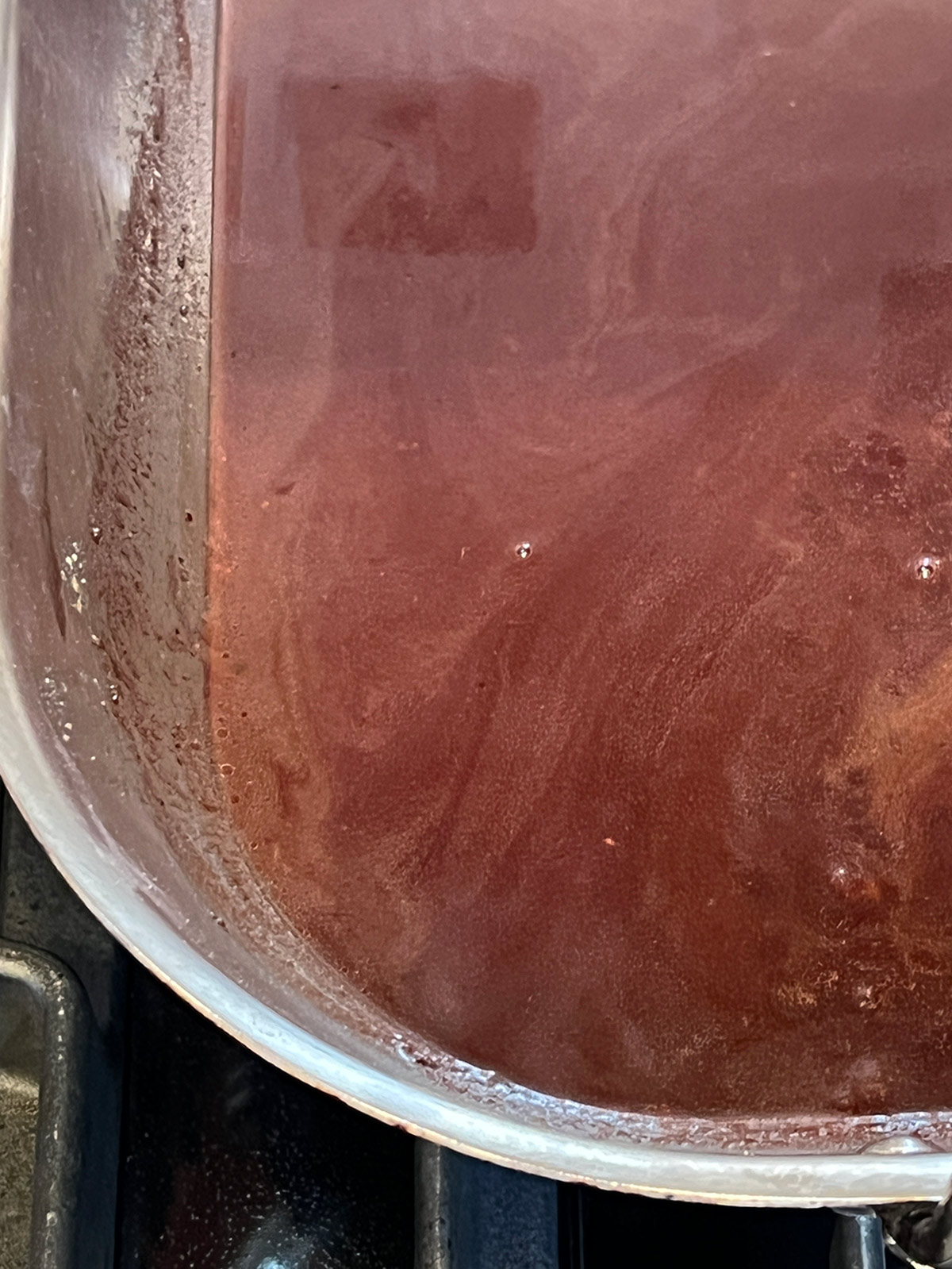 Pomegranate gravy ready in pan.